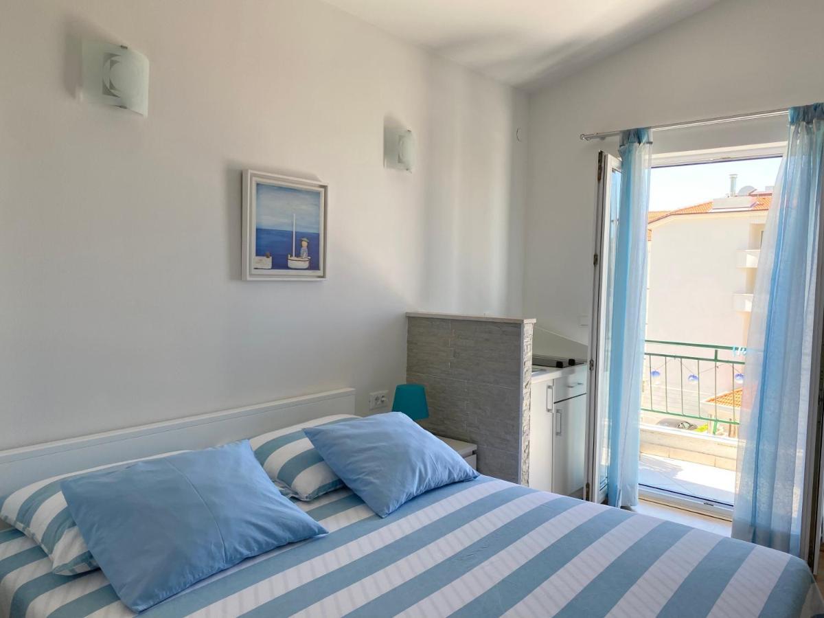 Studio Apartment Sea View