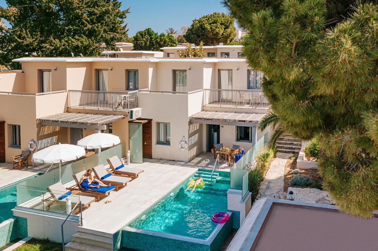 One-Bedroom Suite Private Pool