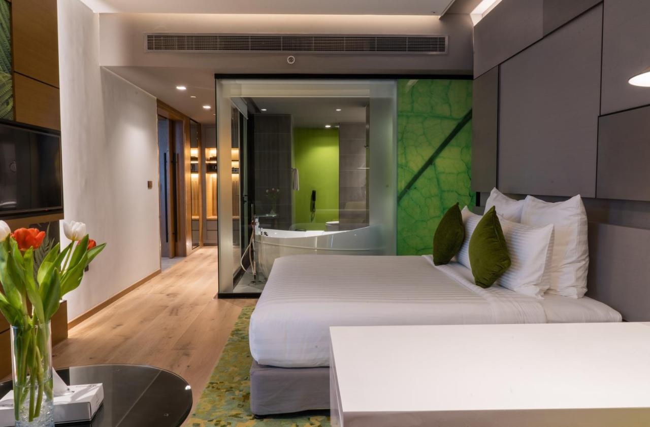 Courtyard Suite