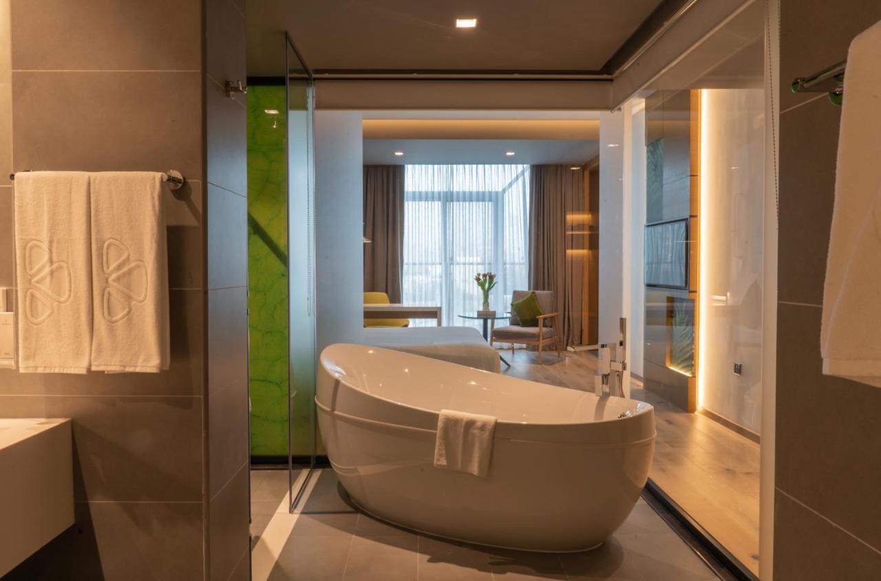 Courtyard Suite