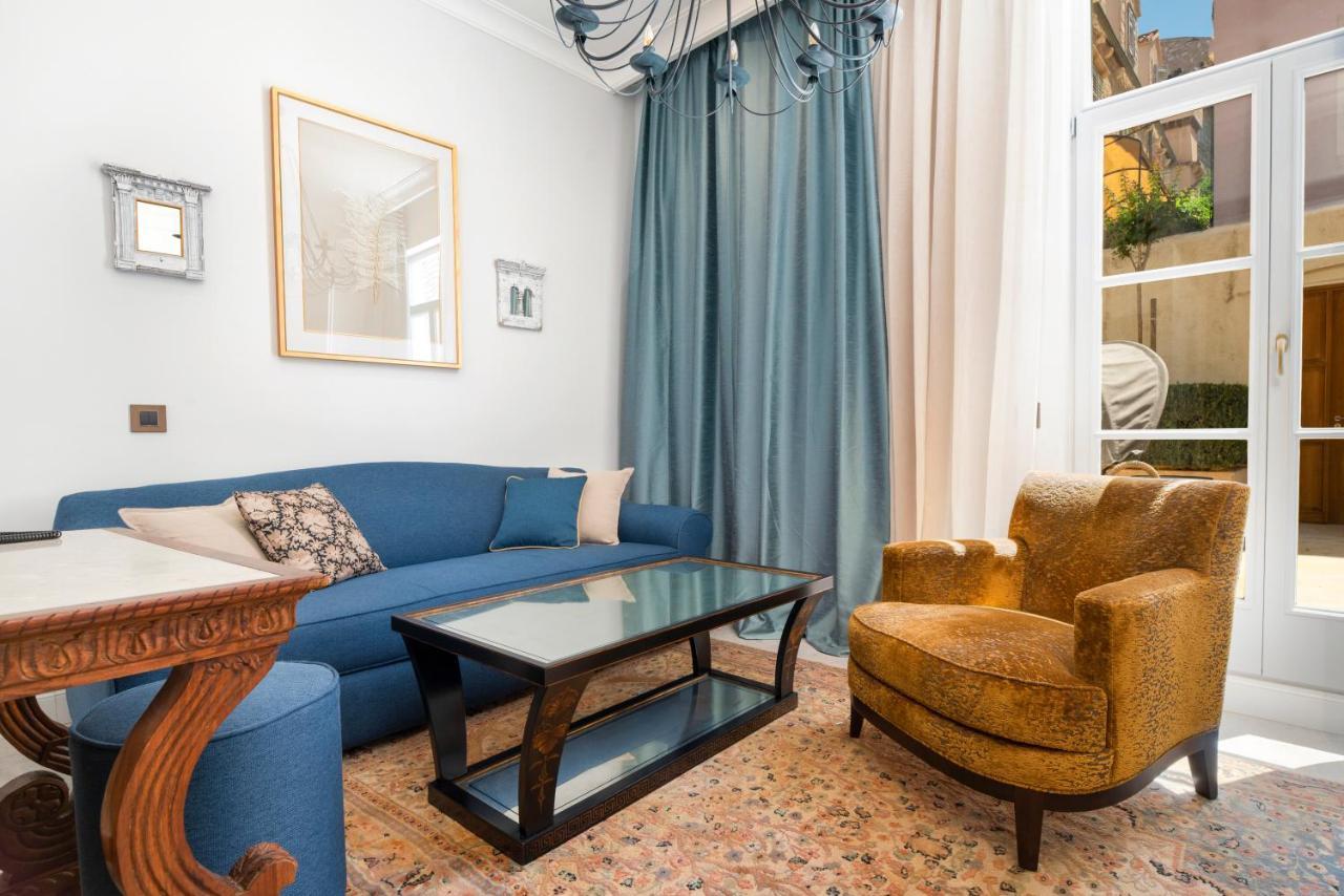 Grand Terrace Suite