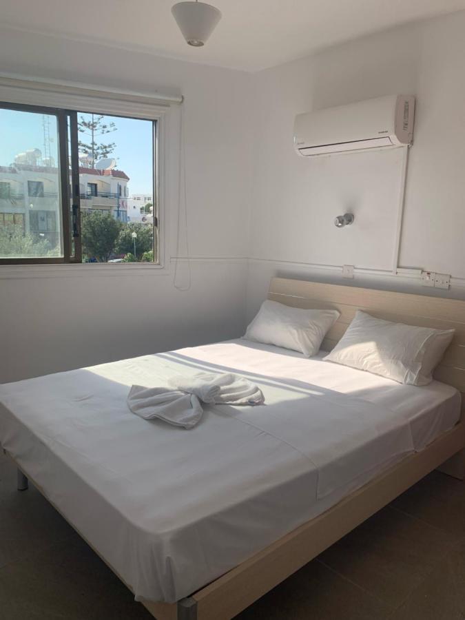 One-Bedroom Apartment Annex Building
