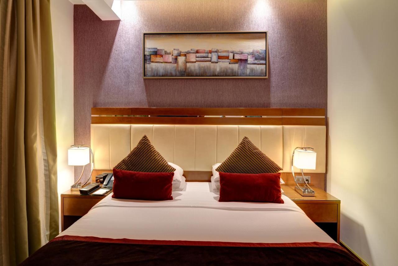 Deluxe Two-Bedroom Suite