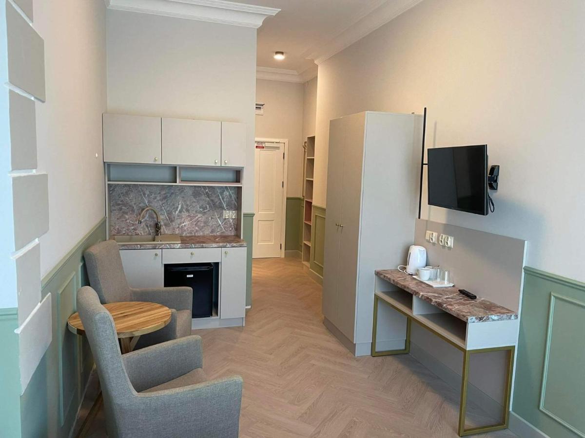 Double Room with Balcony,1414858332:JPEG