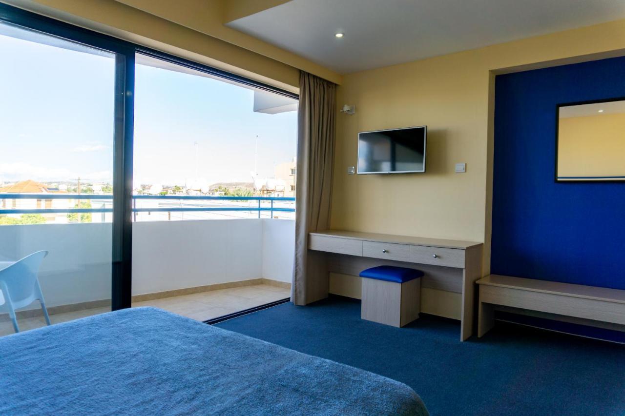 Double or Twin Room Mountain View