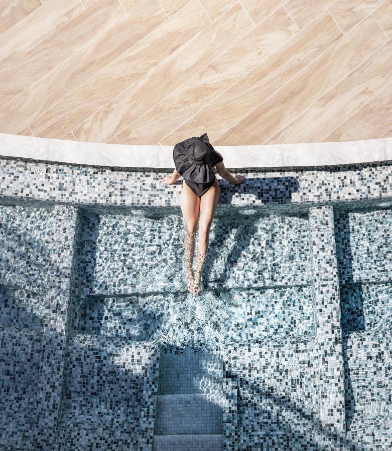 Superior Room Plunge Pool & Pool View
