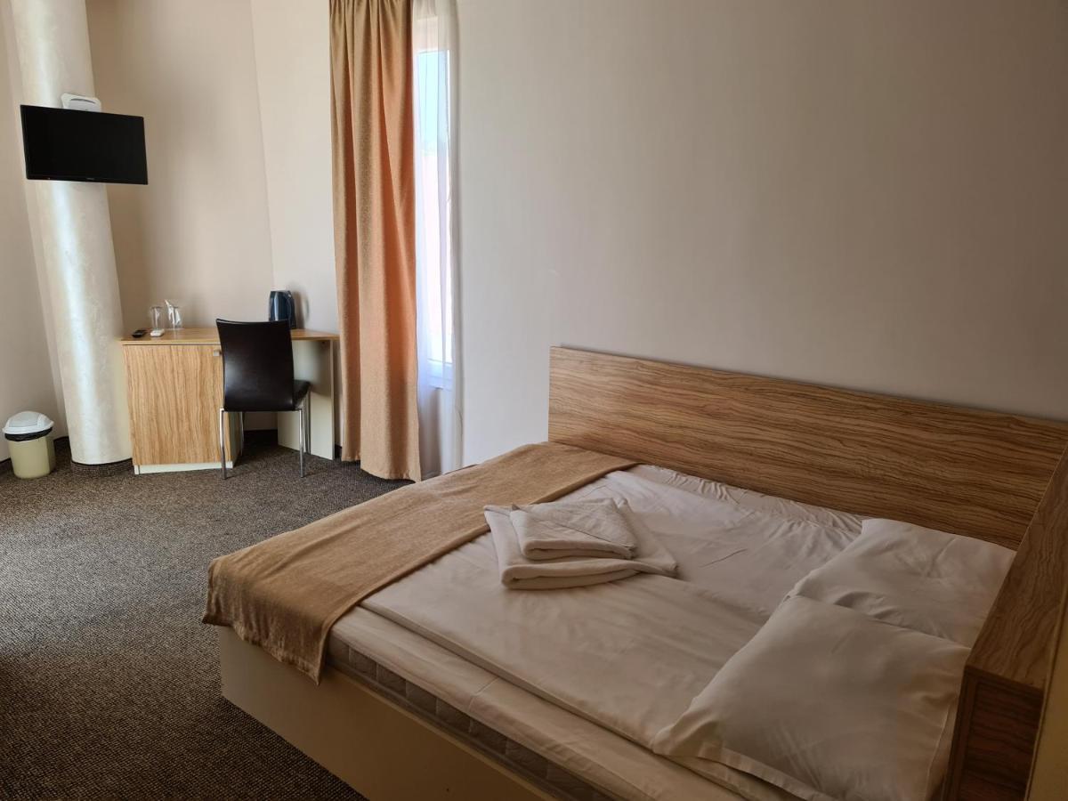 Pokój Dwuosobowy z balkonem i widokiem na morze