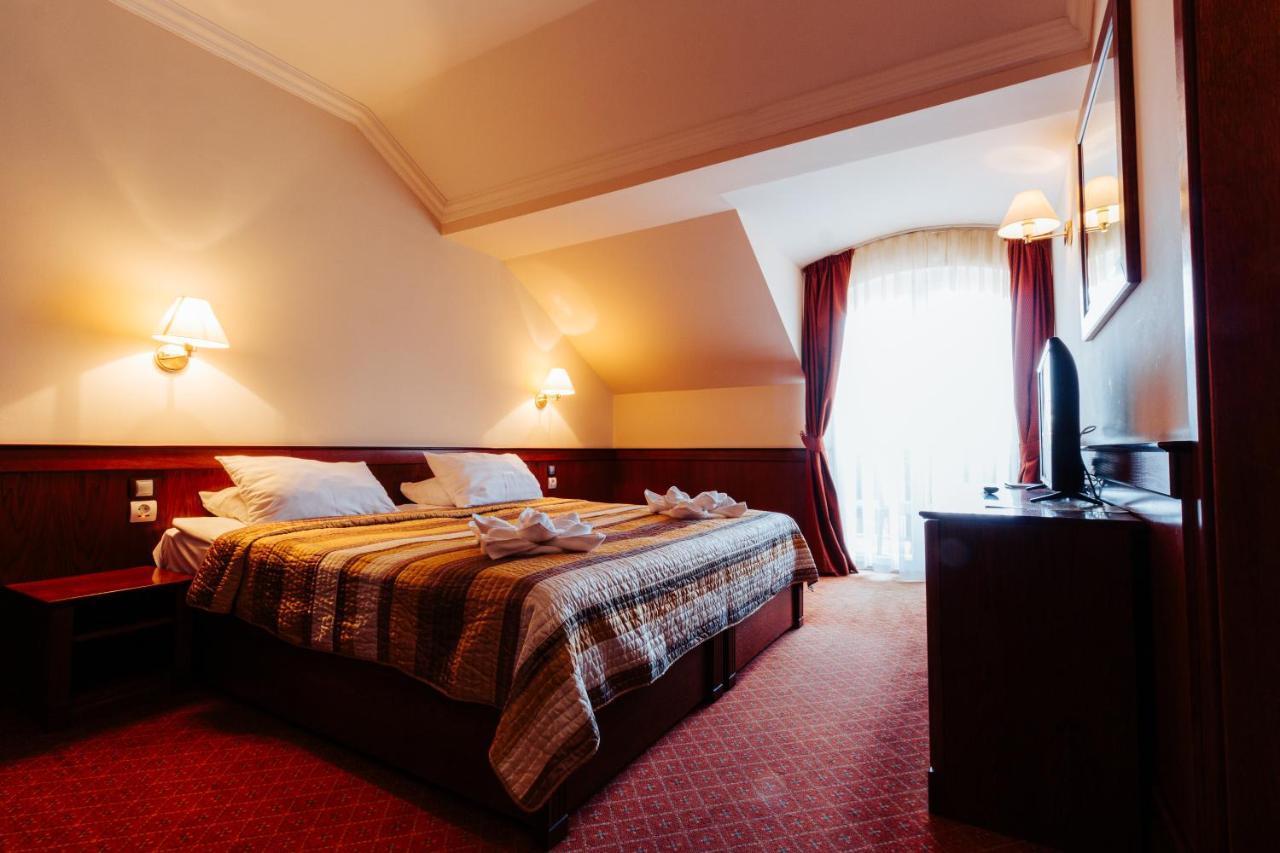 Double or Twin Room Balcony