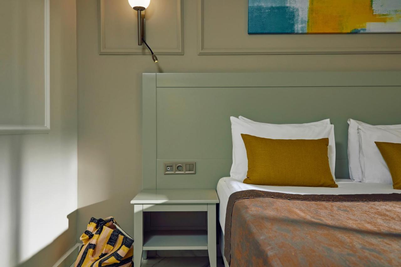 Small Double Room,1269096130:JPEG