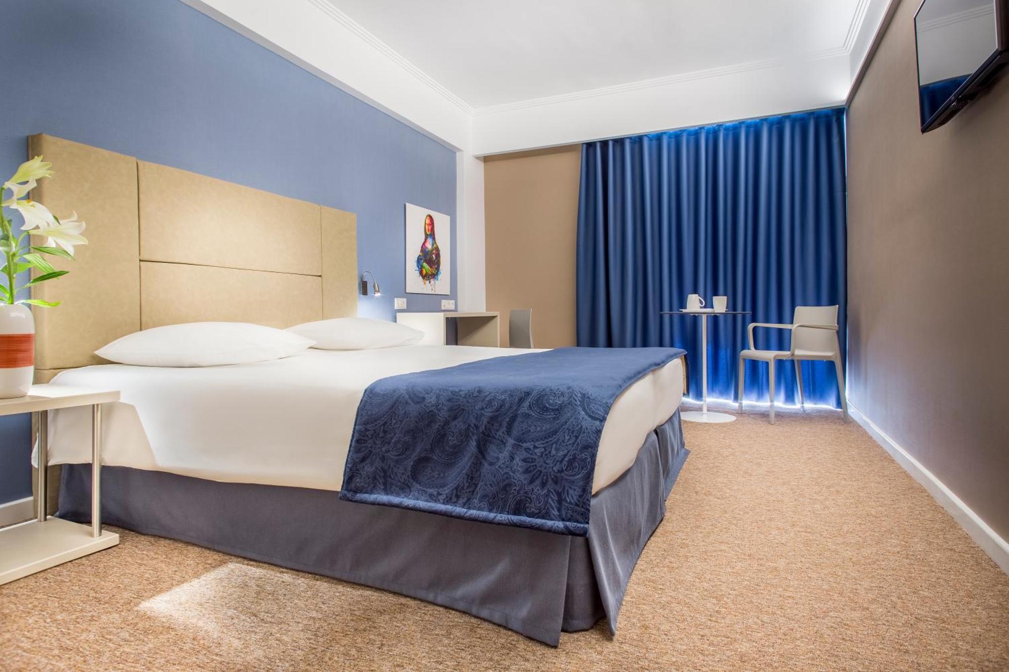 Superior with balcony,1273188049:JPEG