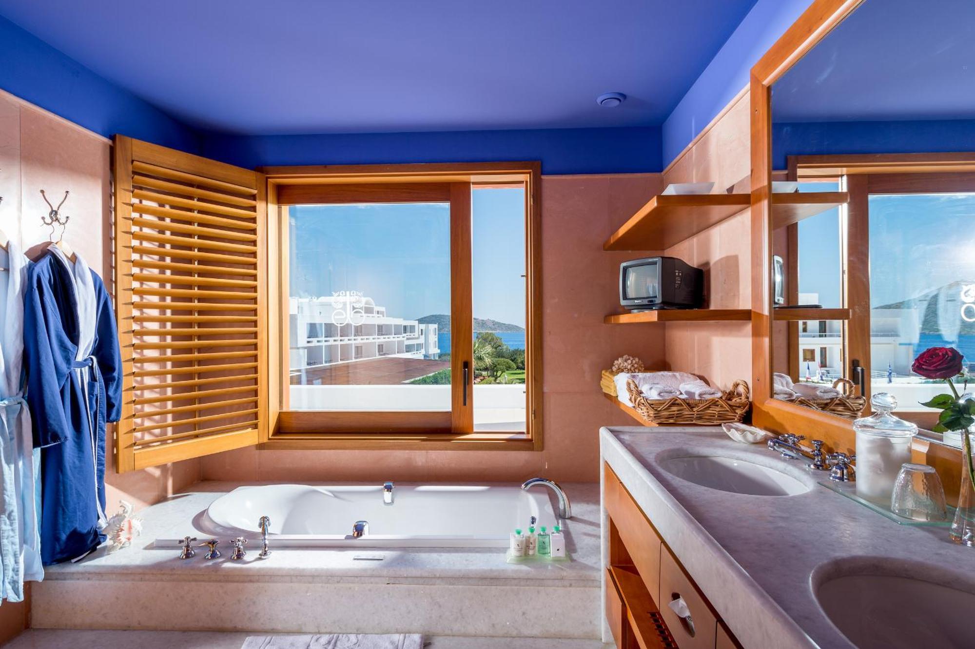Family Hotel Suite Sea View Two Bedrooms