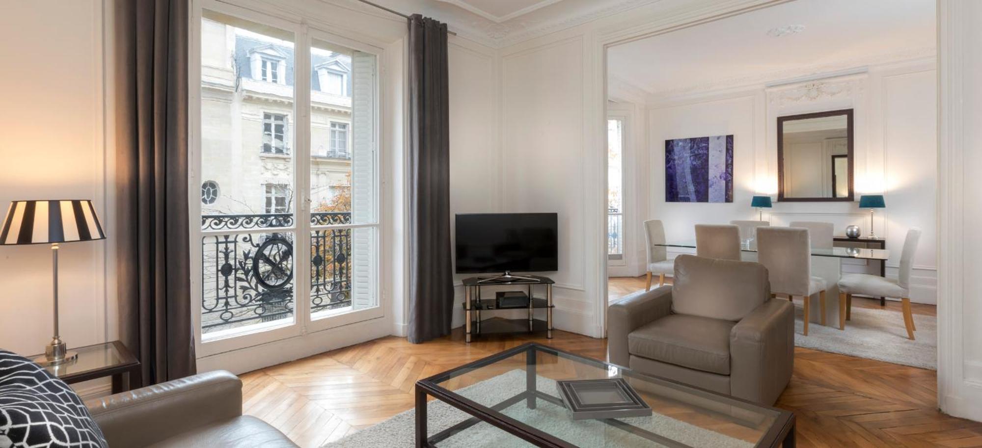 Classic Three-Bedroom Apartment