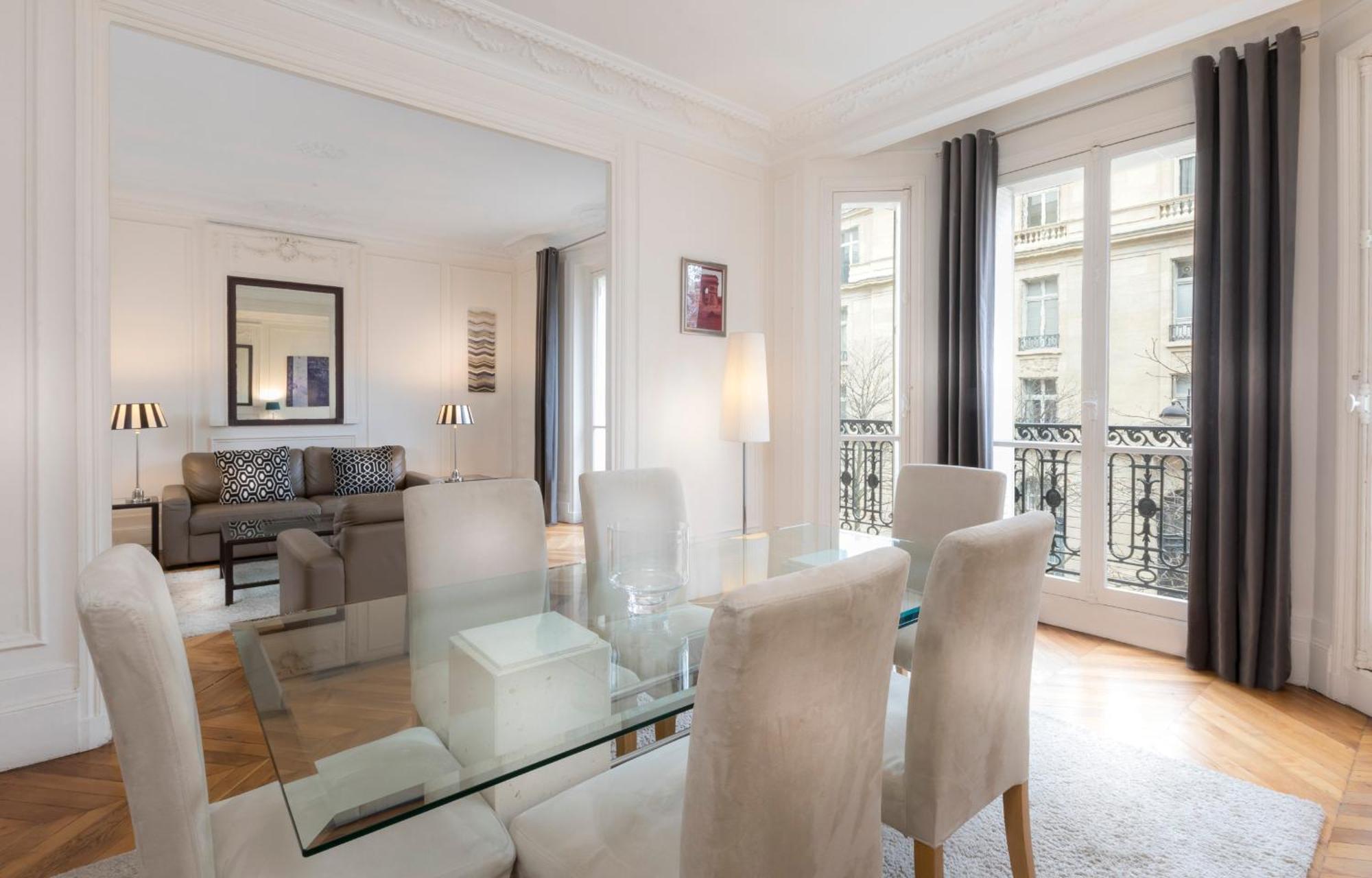 Classic Three-Bedroom Apartment