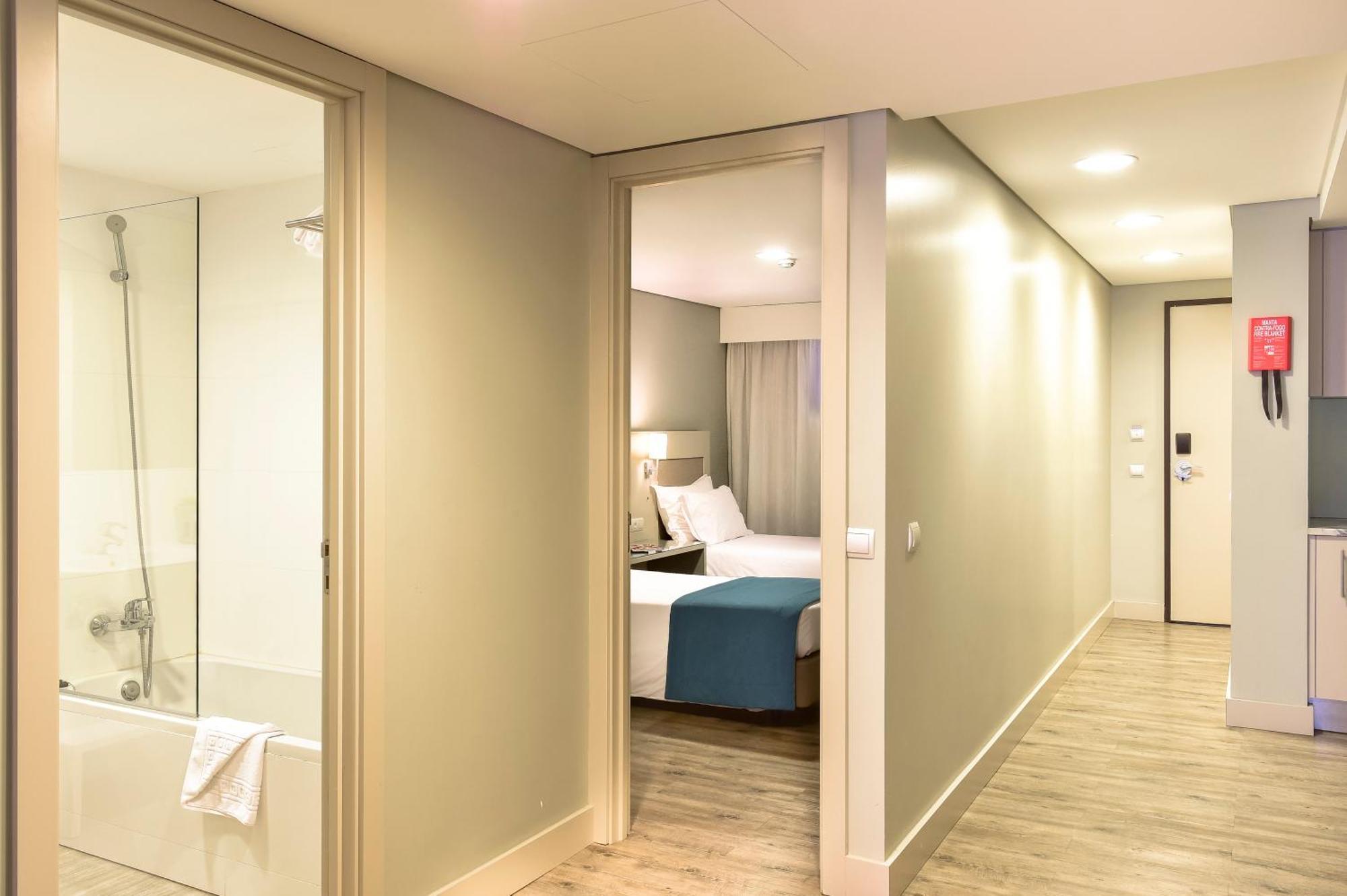 Premium Two-Bedroom Apartment City View
