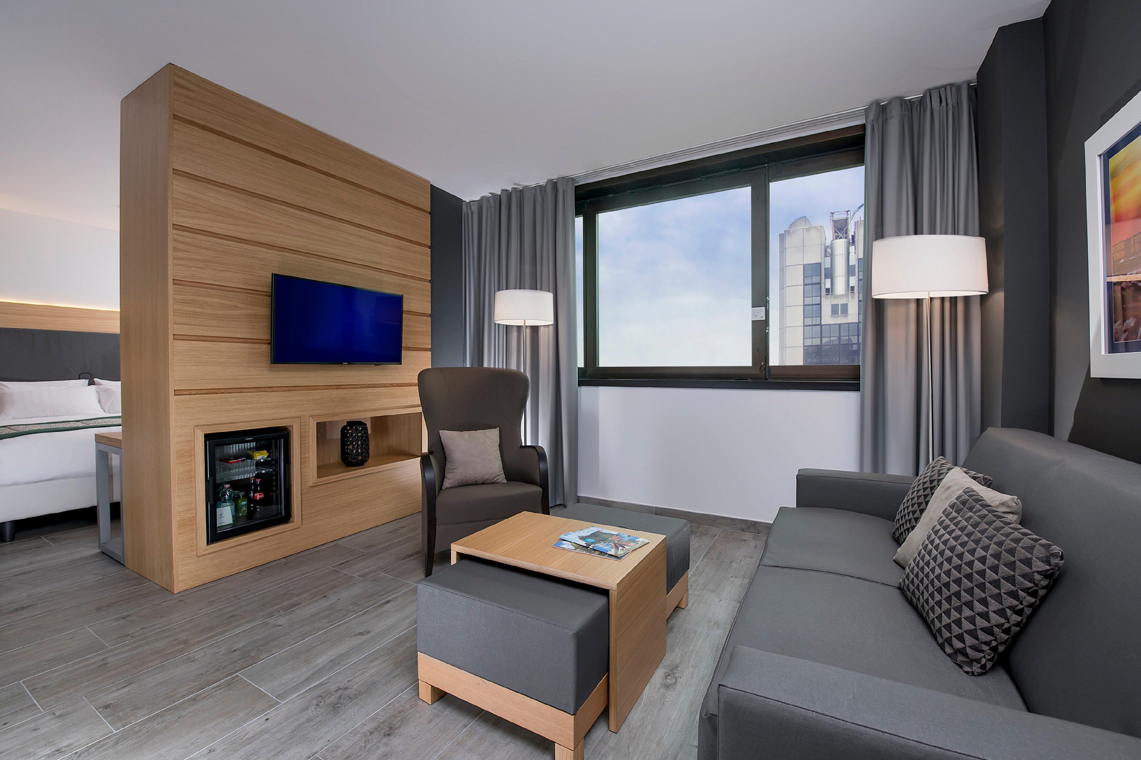 Apartament typu Suite z łóżkiem typu king-size i rozkładaną sofą