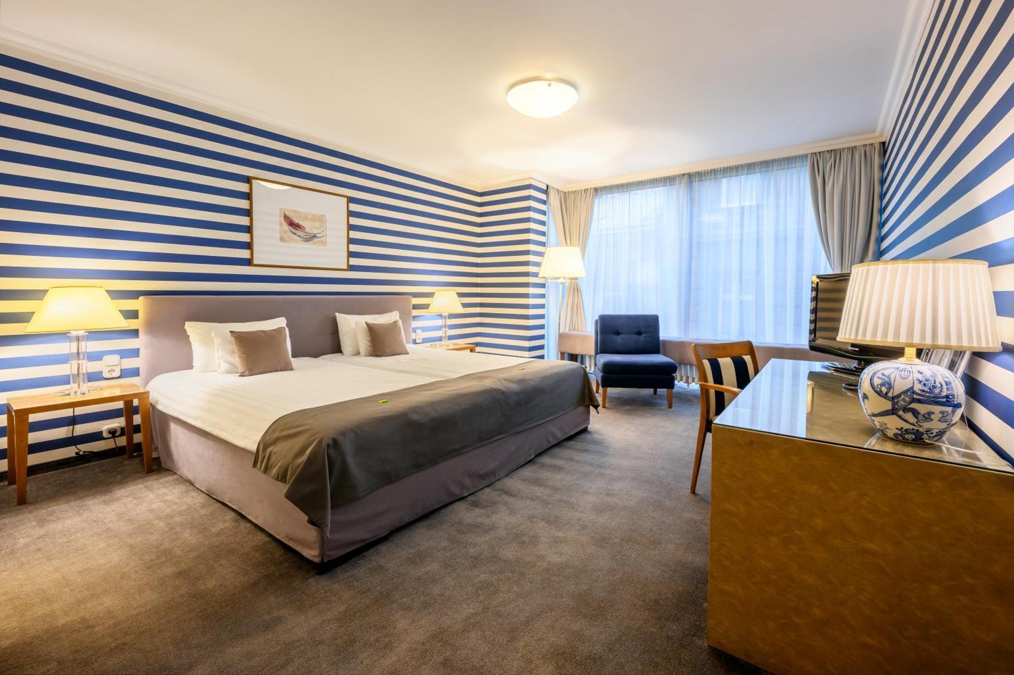 Superior Double Room,1274817325:JPEG