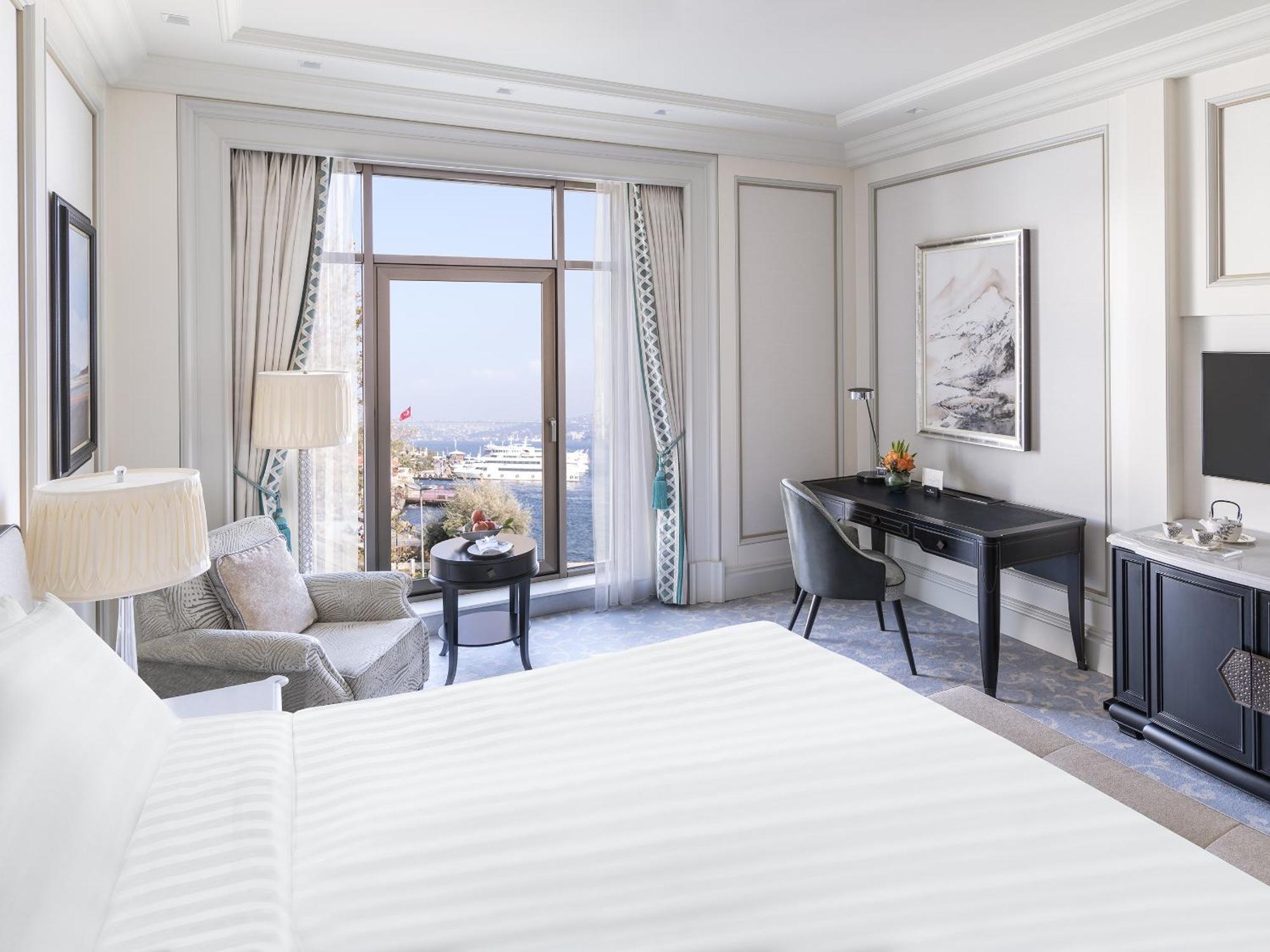 Deluxe Room with Partial Bosphorus View,1274967310:JPEG