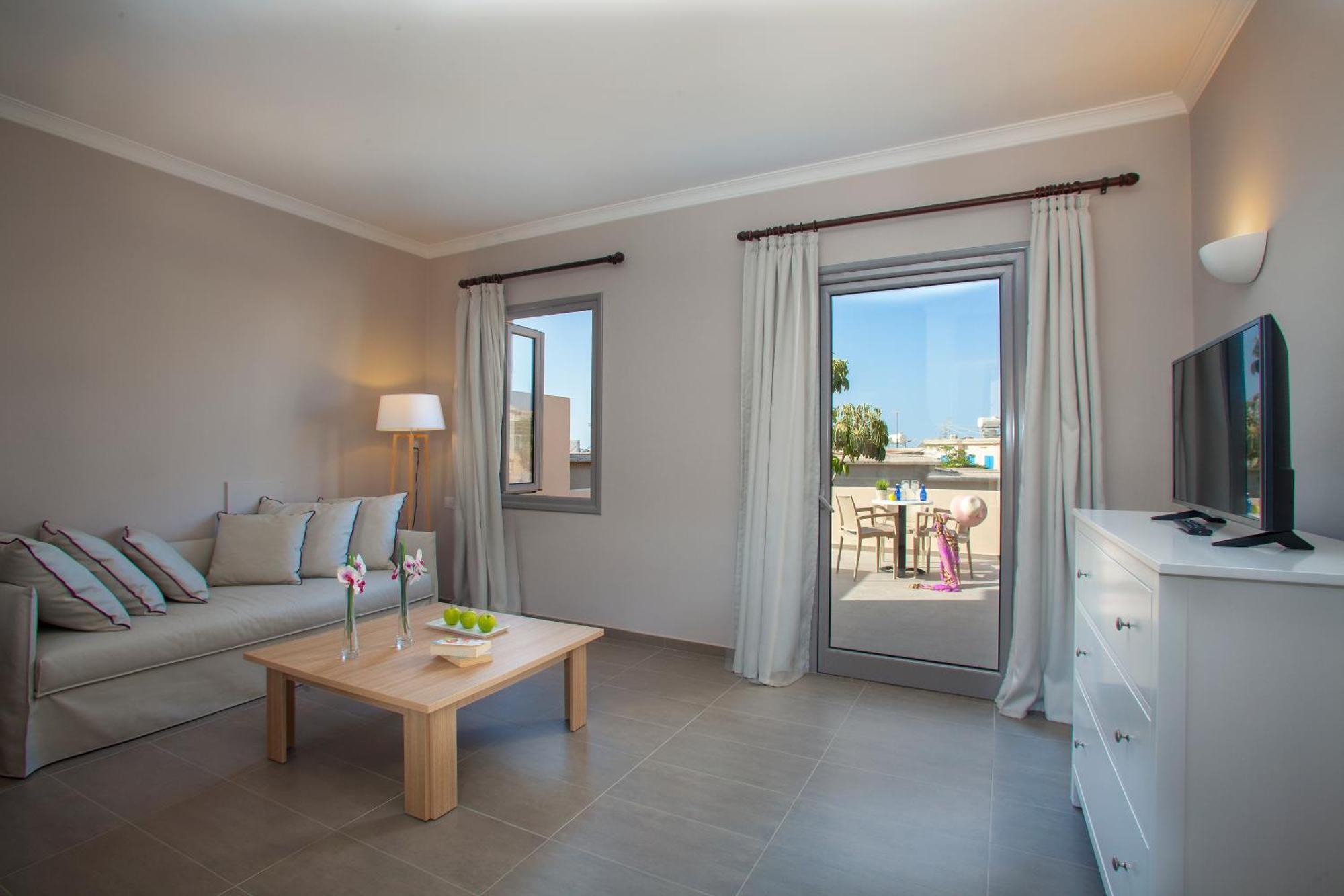 One-Bedroom Suite Private Pool