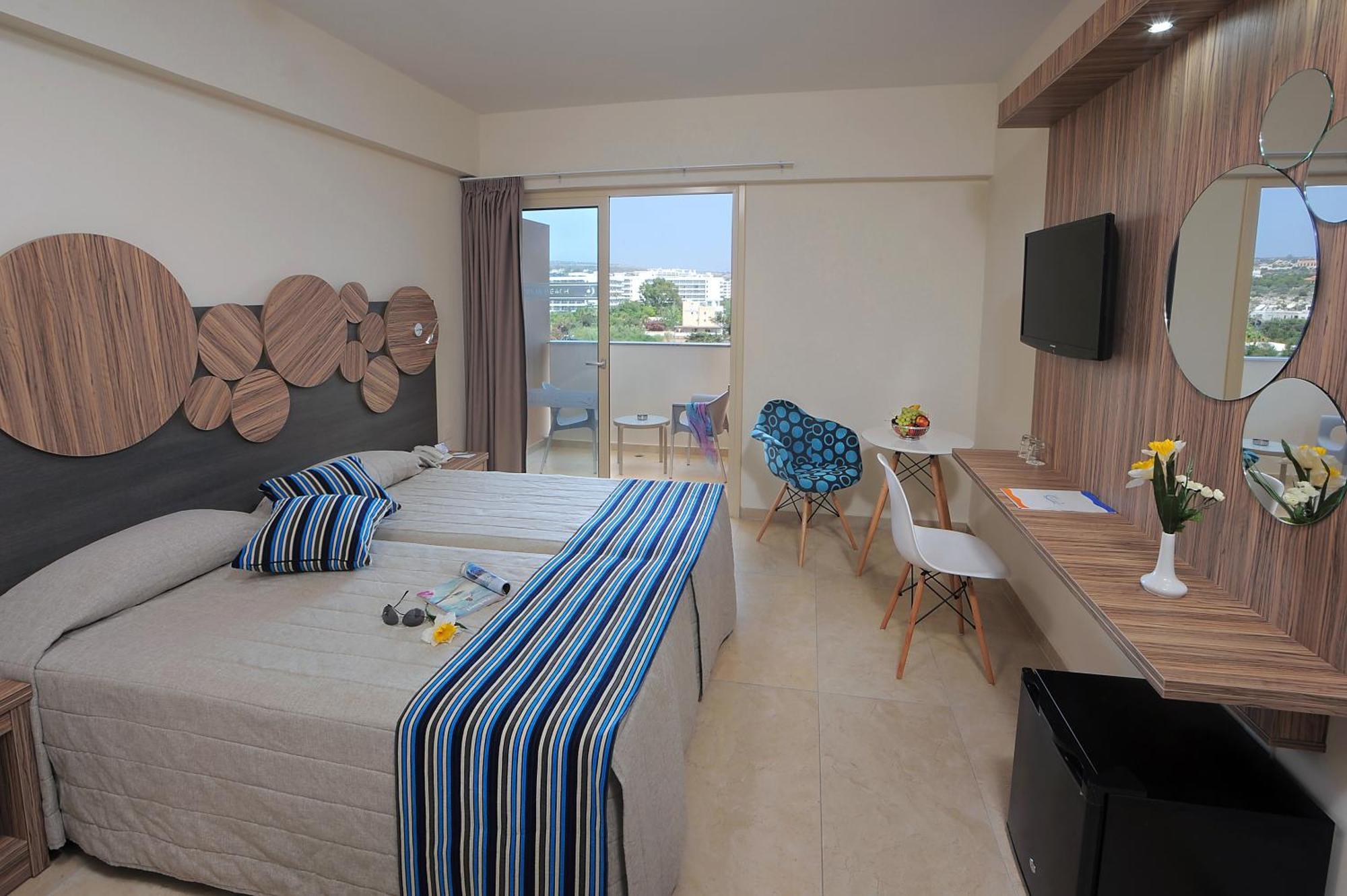 Standard Double or Twin Room Inland View