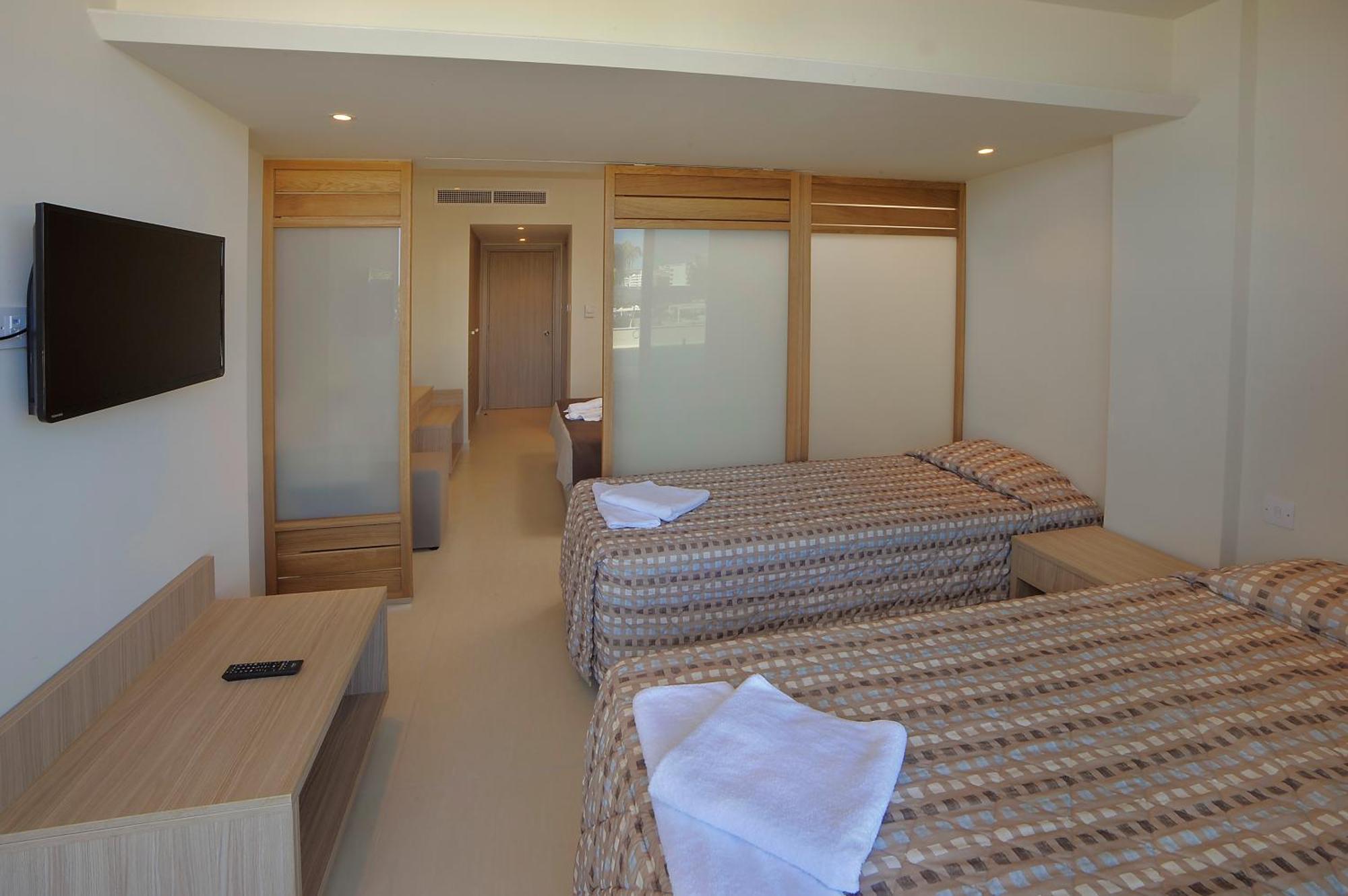 Superior Family Room Sea View