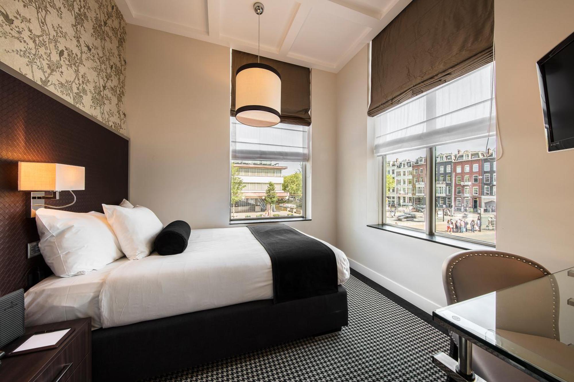 Deluxe Single Room City View