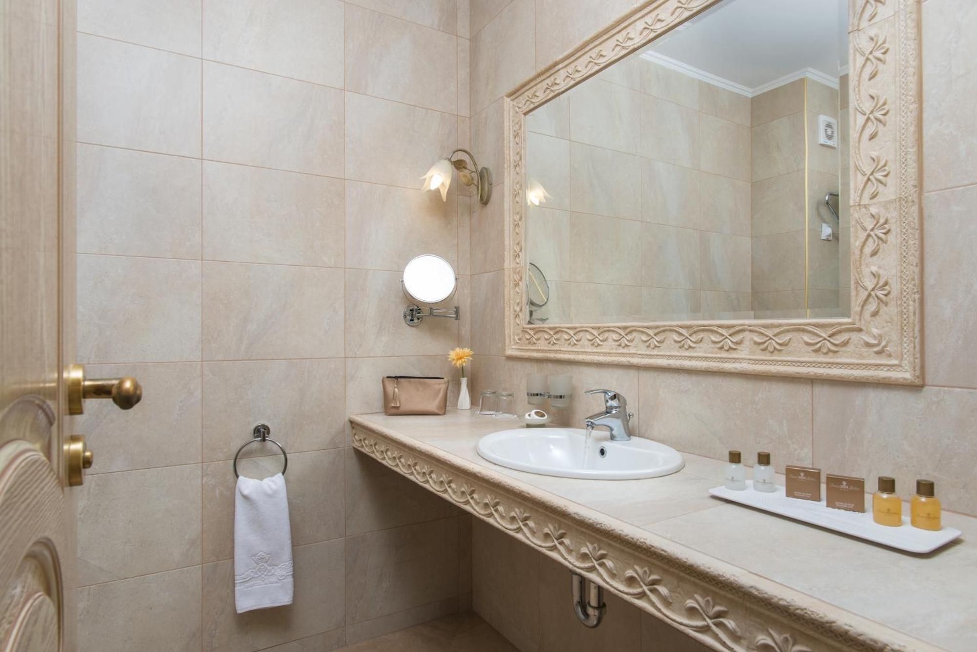 Double Room with Balcony,1275374974:JPEG