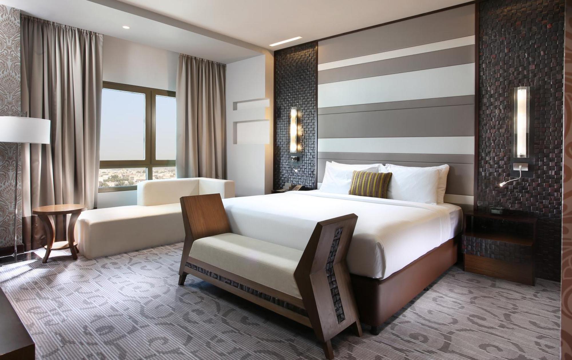 Deluxe Suite Complimentary Shuttle Bus to Beach & Mall of the Emirates