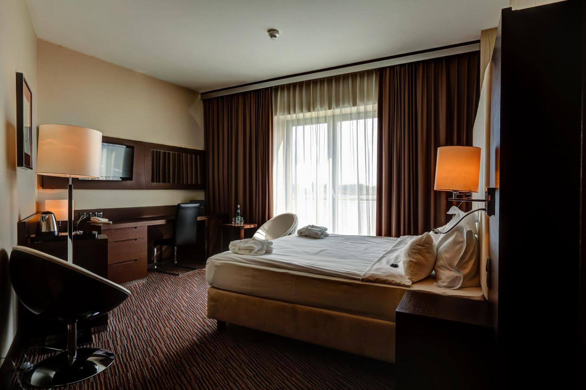 Deluxe Single Room,1277256520:JPEG