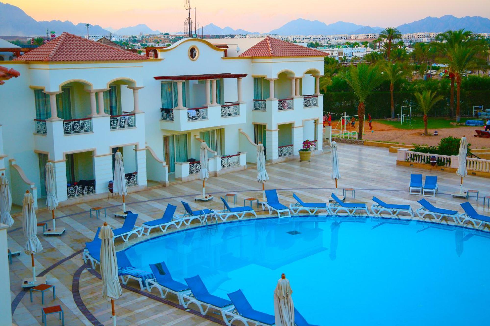 Royal Club Egyptians Residents Only