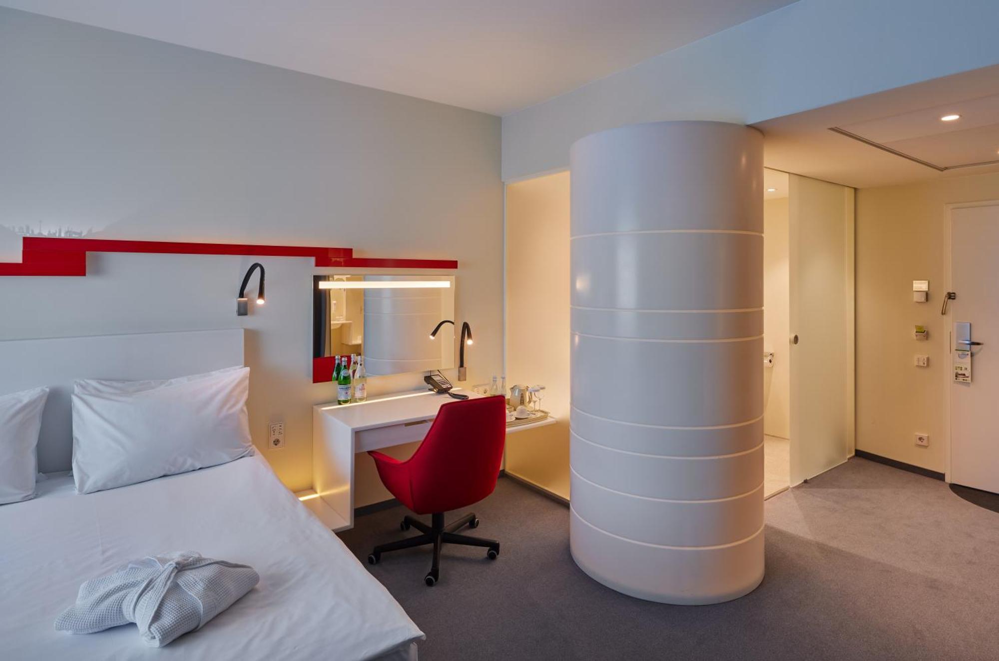 Premium Double Room Walk Shower