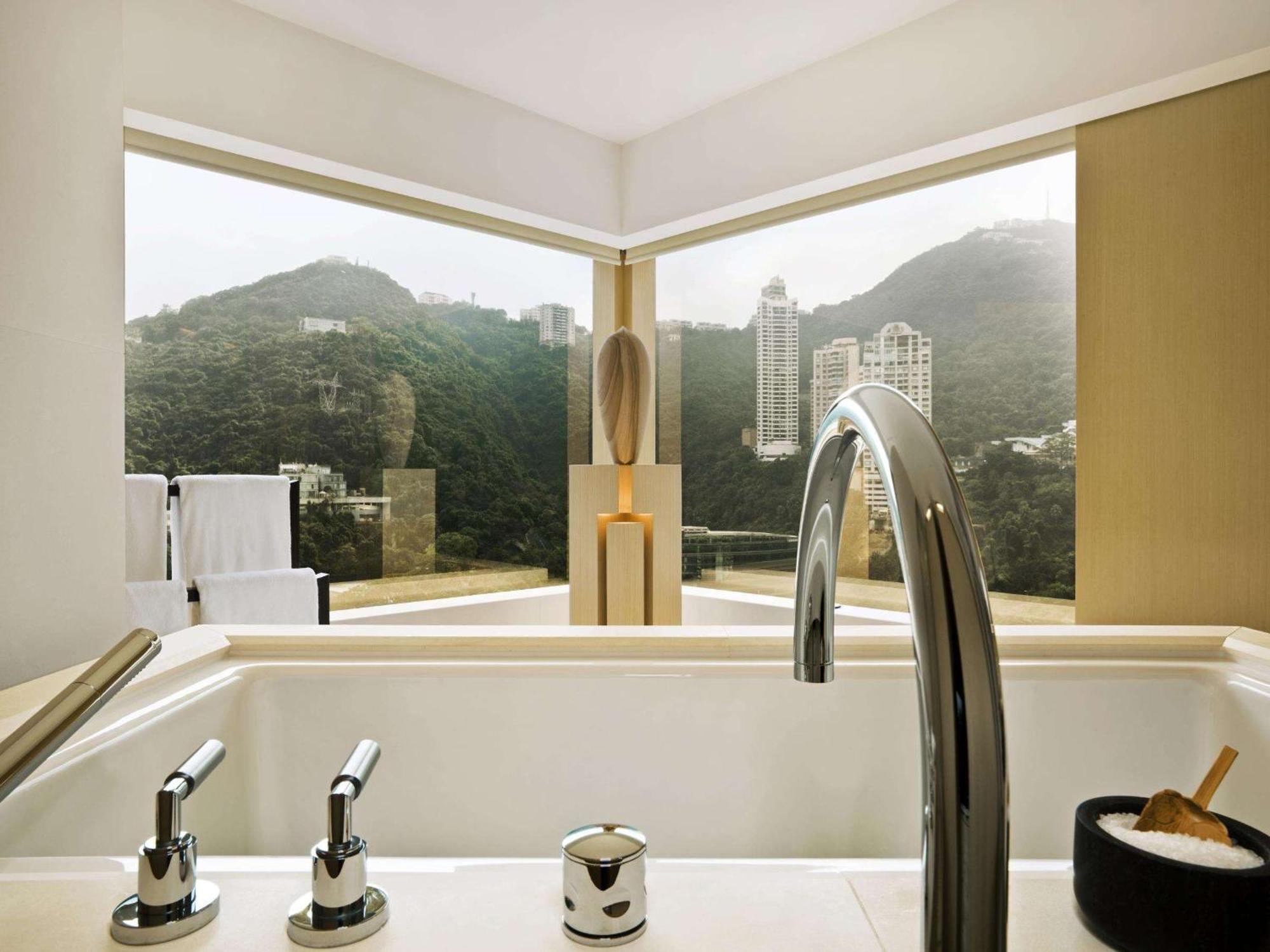 Studio 70 Island View