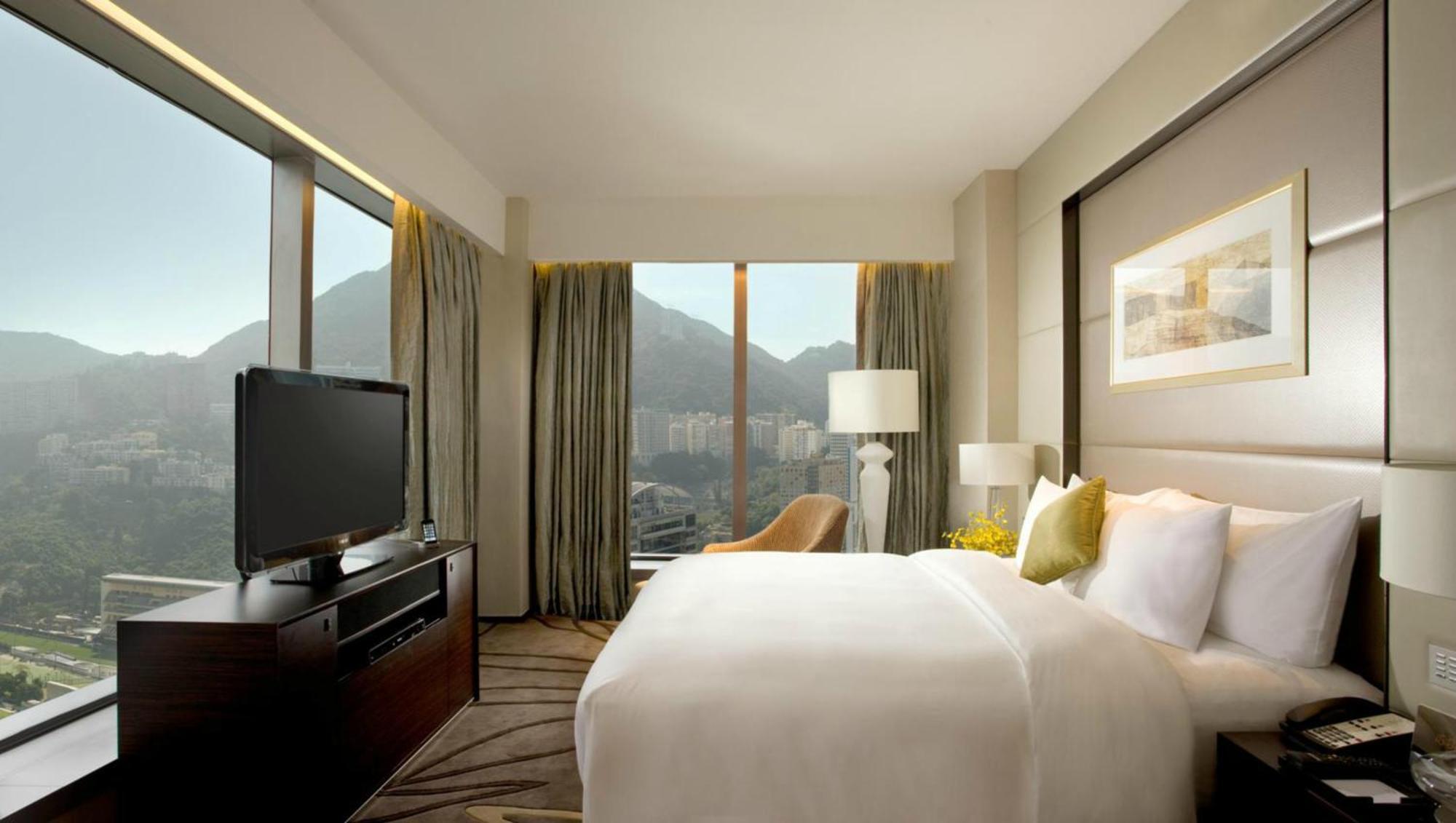 1 King One-Bedroom Suite Club Floor