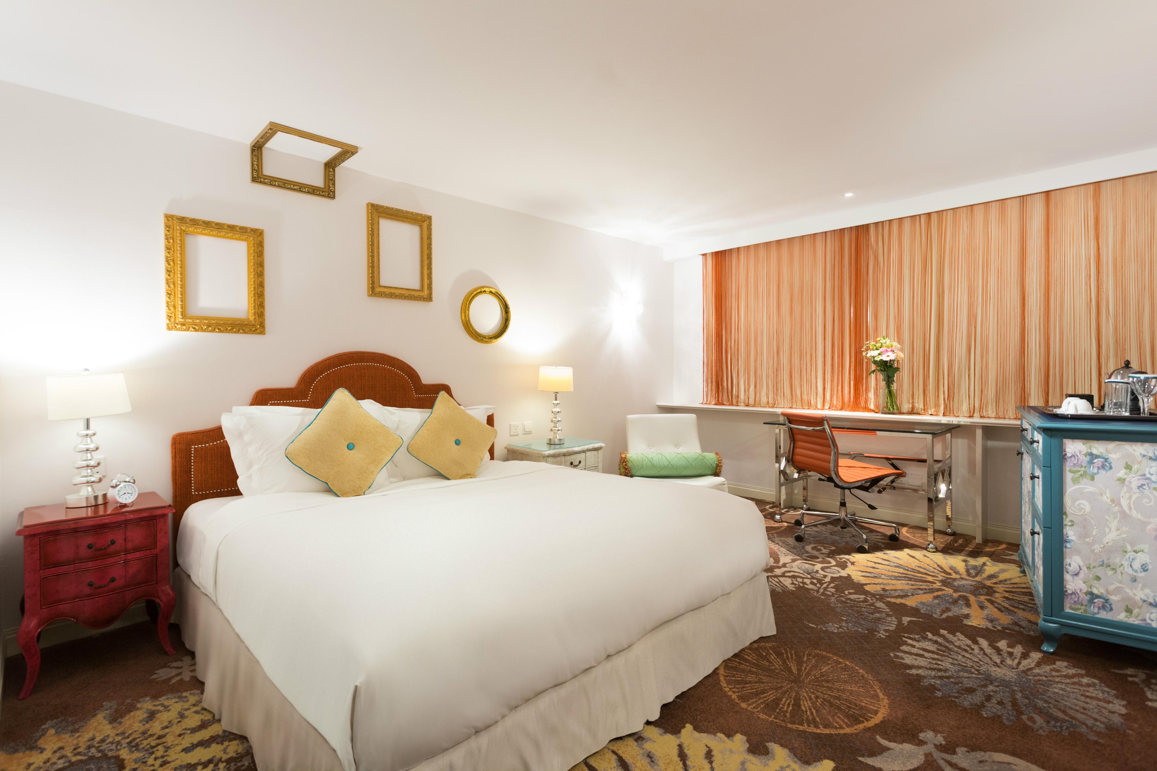 Deluxe King or Twin Room Extra Bed
