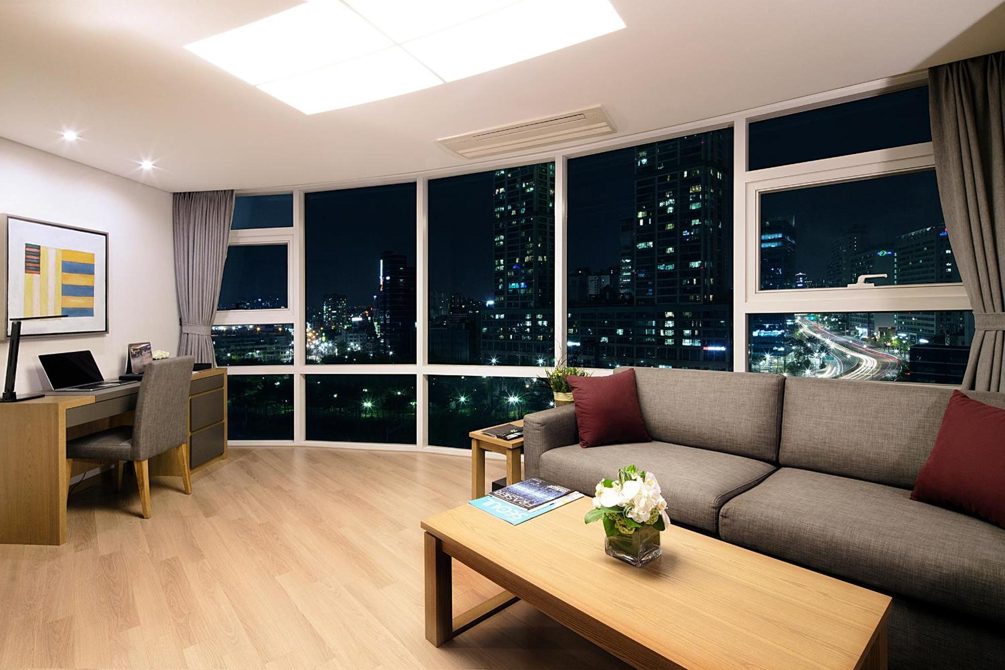 Super Deluxe Two-Bedroom Apartment