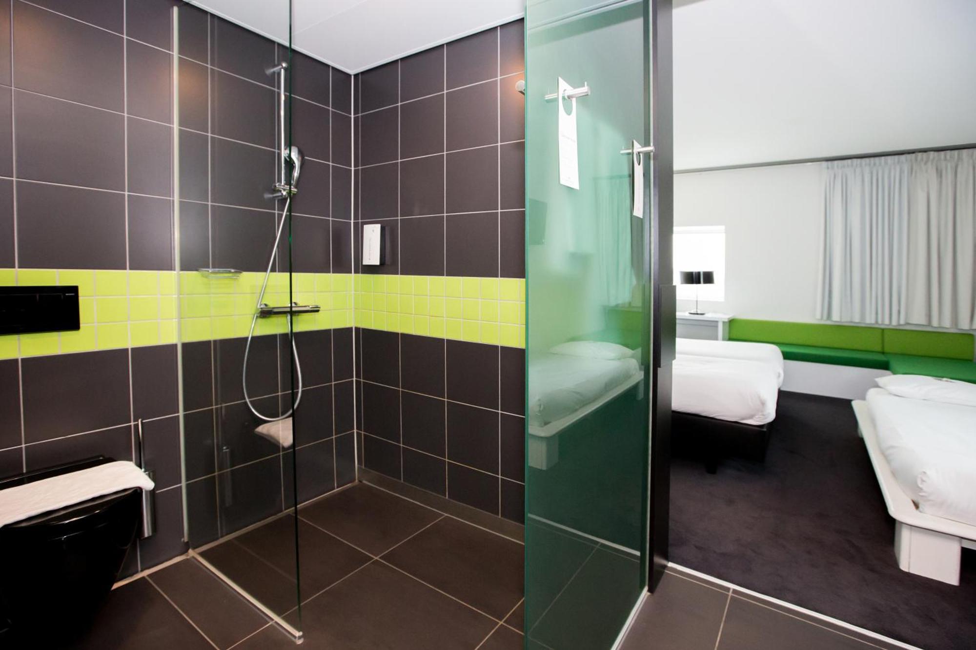 Superior Room 1 Queen Bed 22 Sqm Wifi