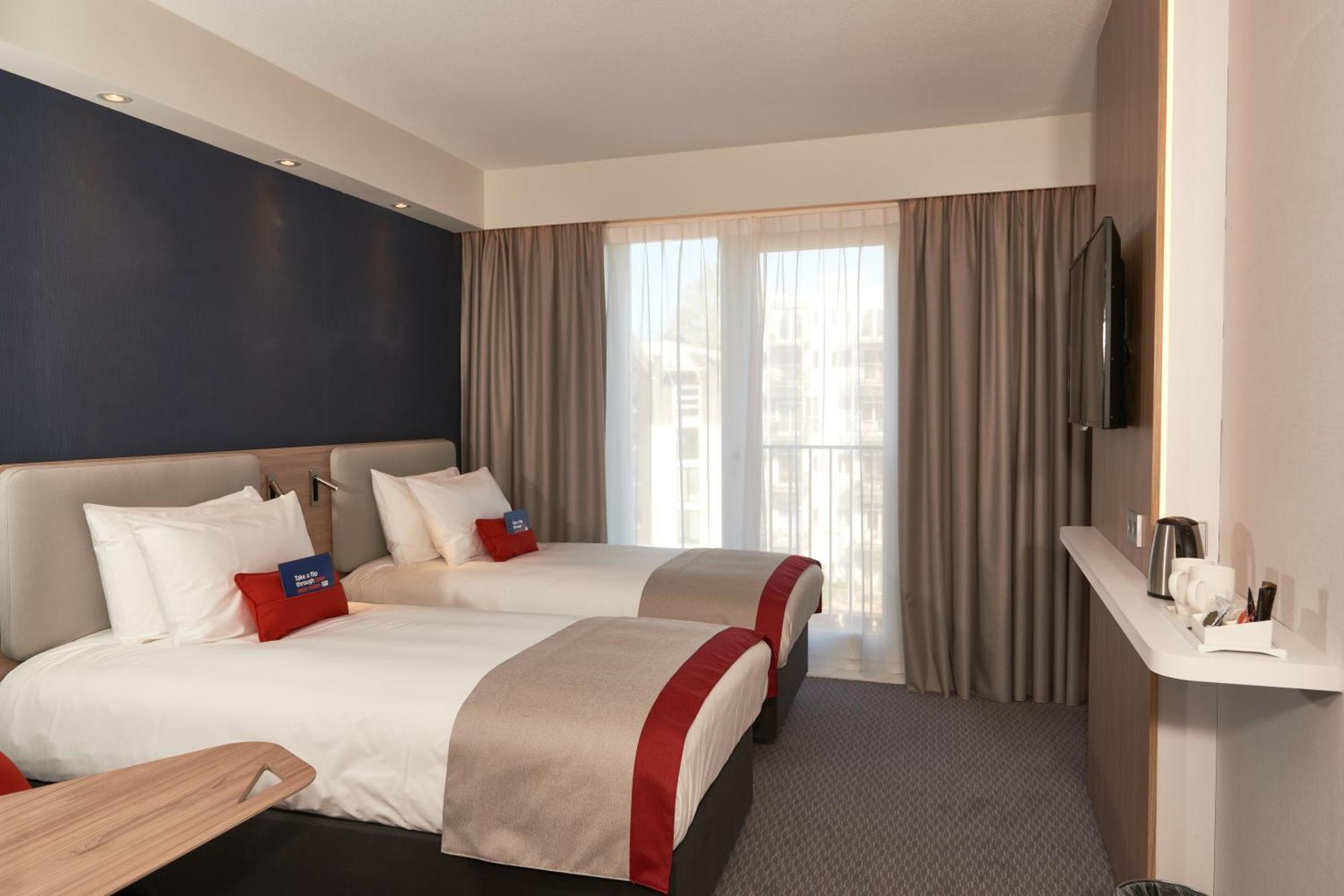 Standard Twin Room Two Single Beds Canal View