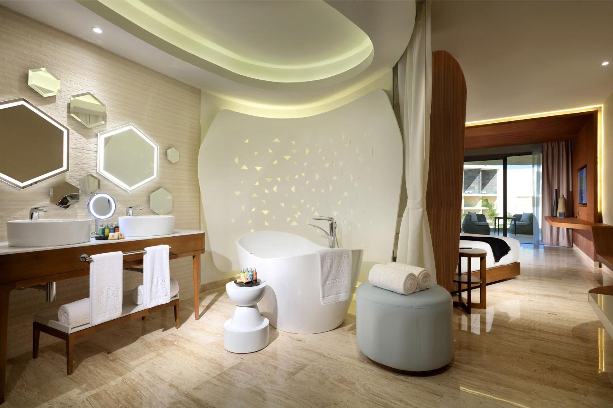Junior Suite Beachside Ocean View