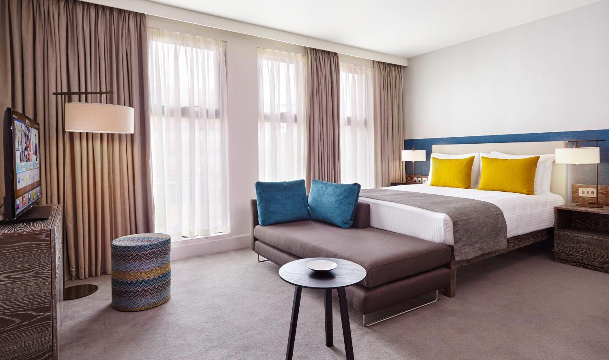 Apartament typu Suite Deluxe z łóżkiem typu king-size