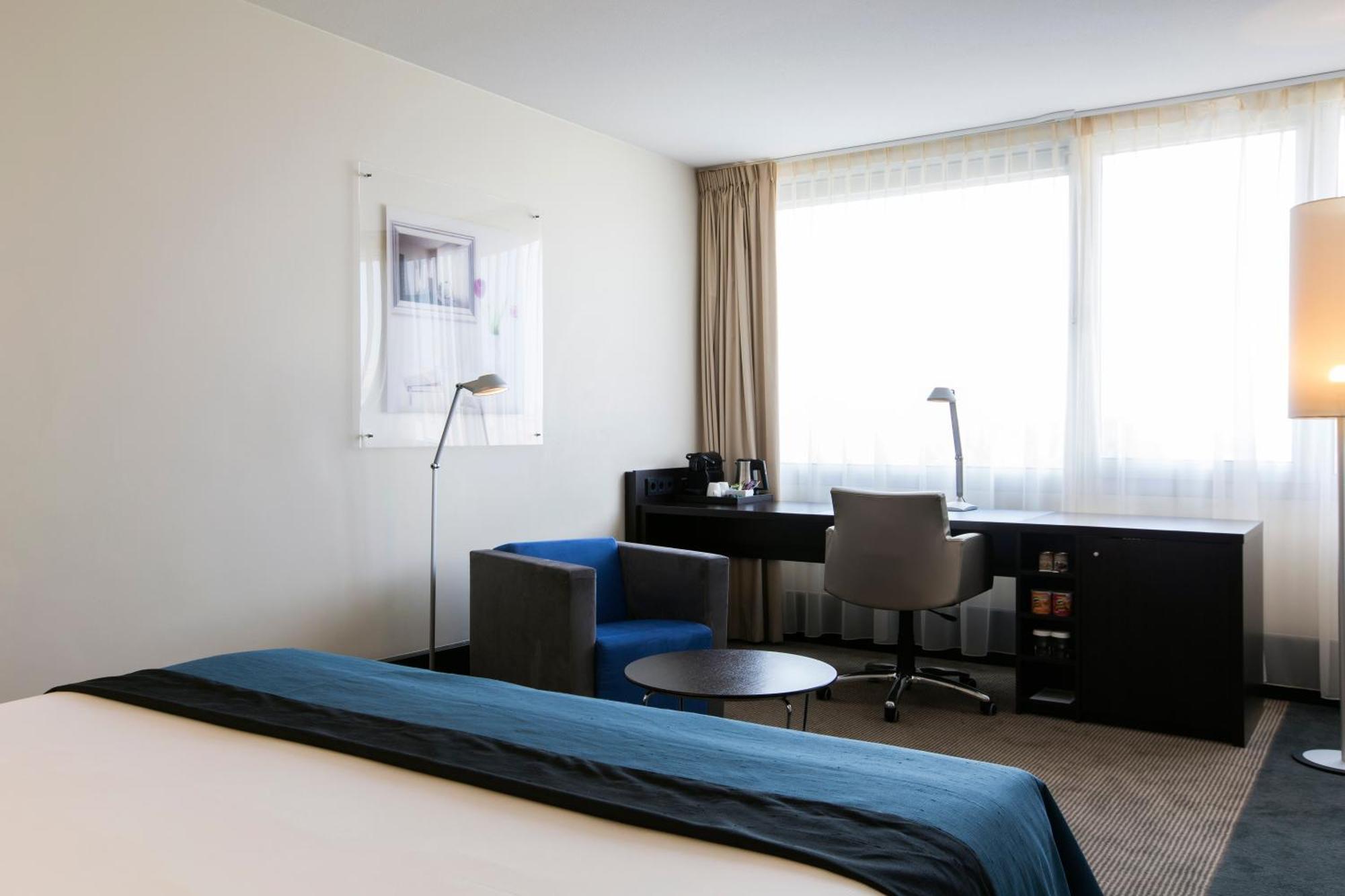 Premium King Room City View
