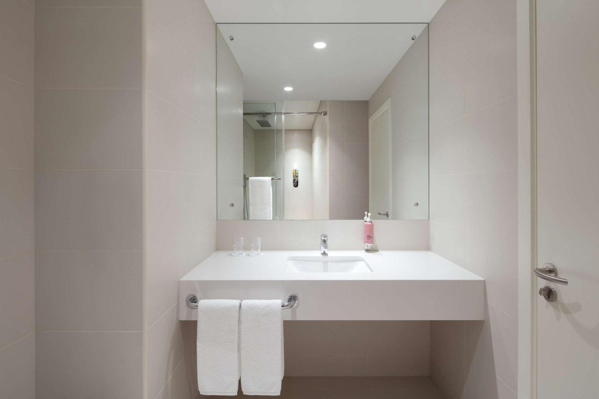 Rover Room Monthly F&B Laundry Service