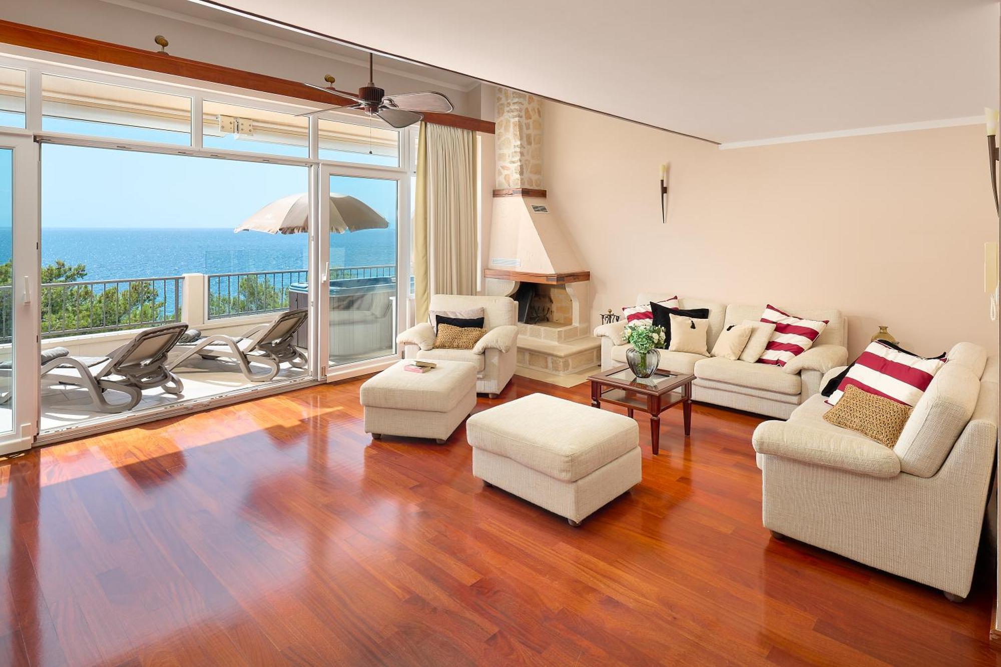 Deluxe Suite Terrace Sea View