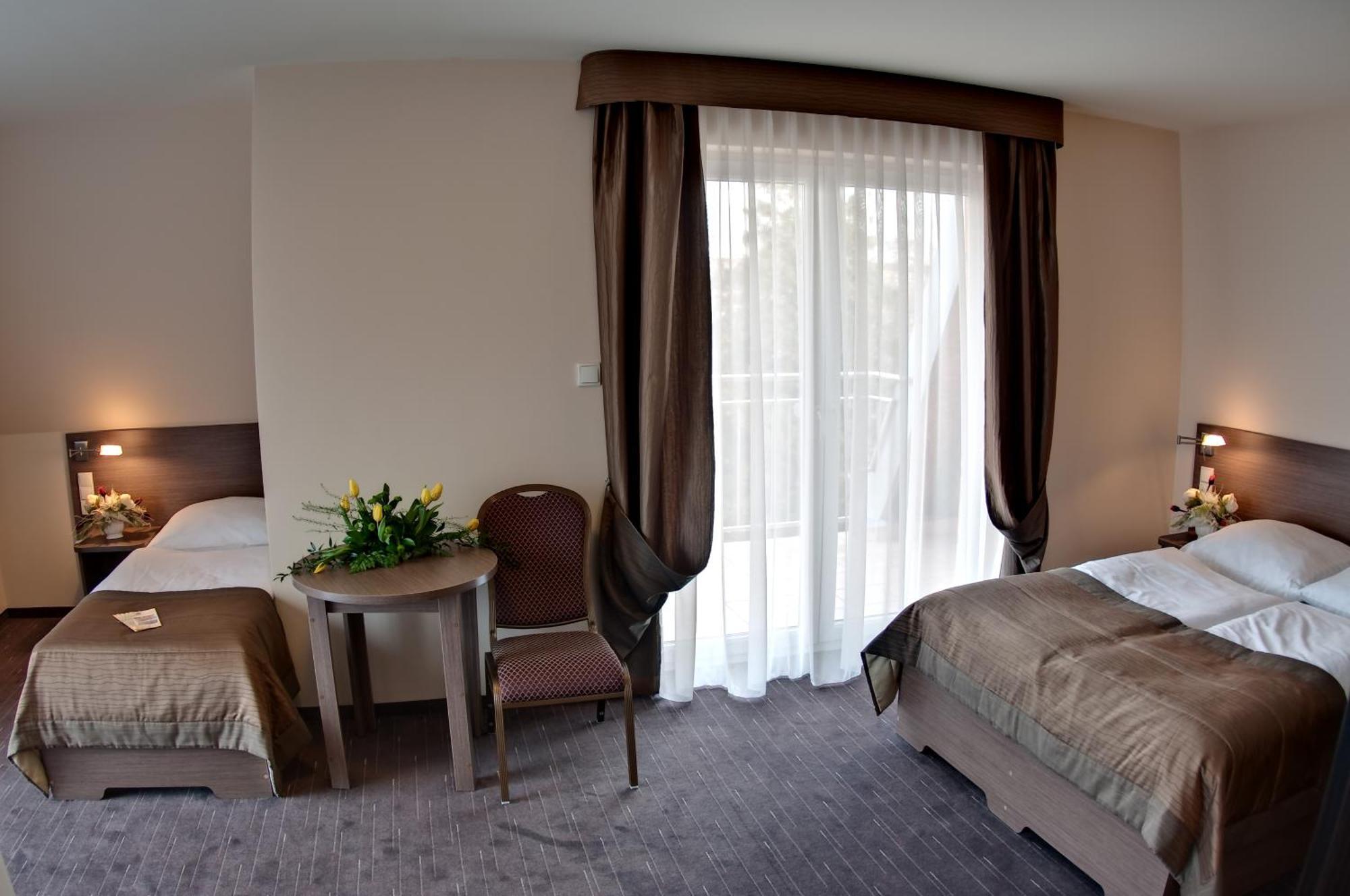 Triple Room,1284949663:JPEG