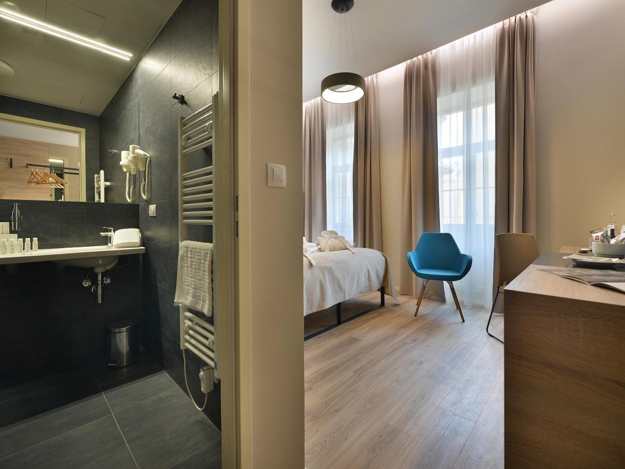 Double Room,1285223011:JPEG