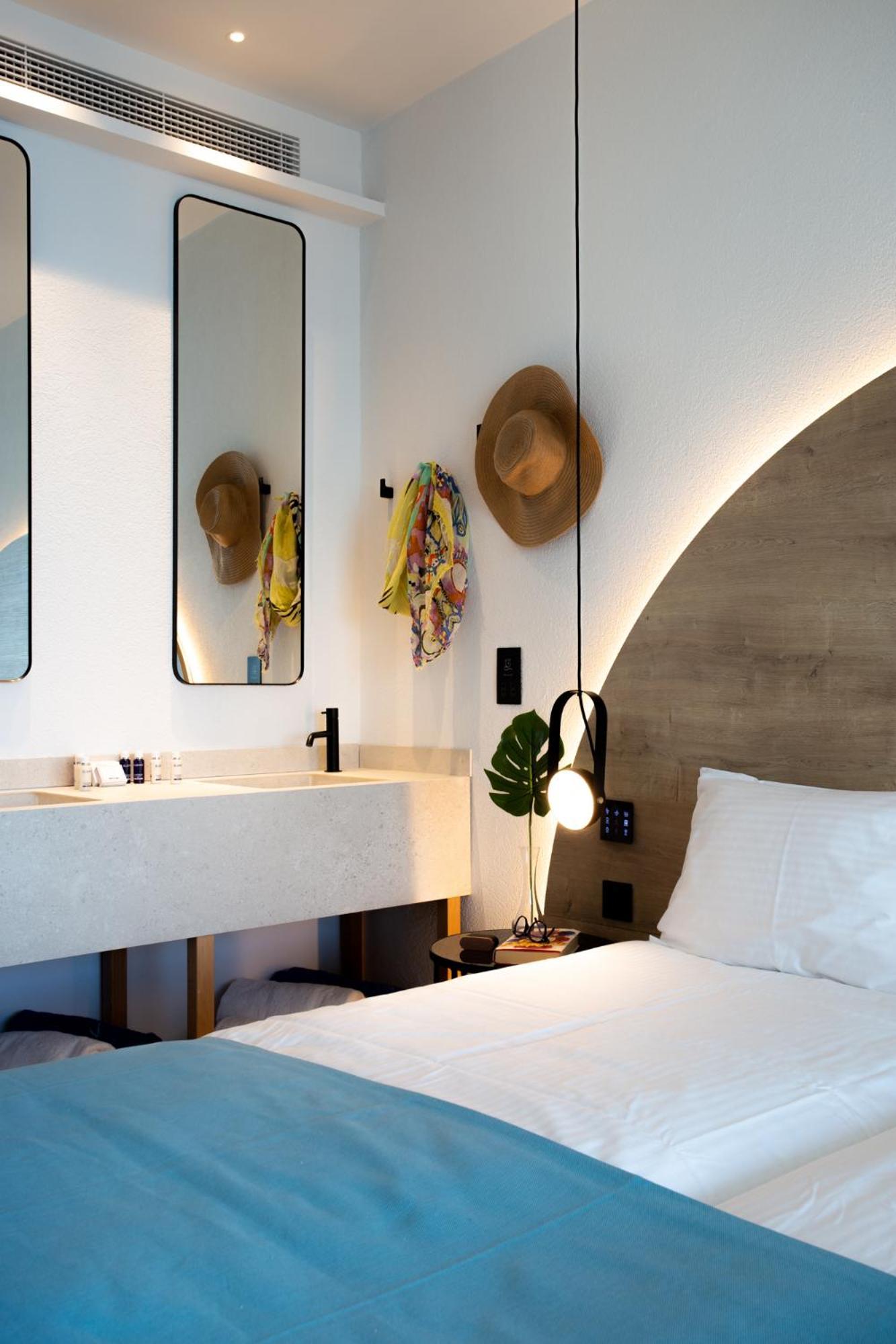 Front Sea View Junior Suite