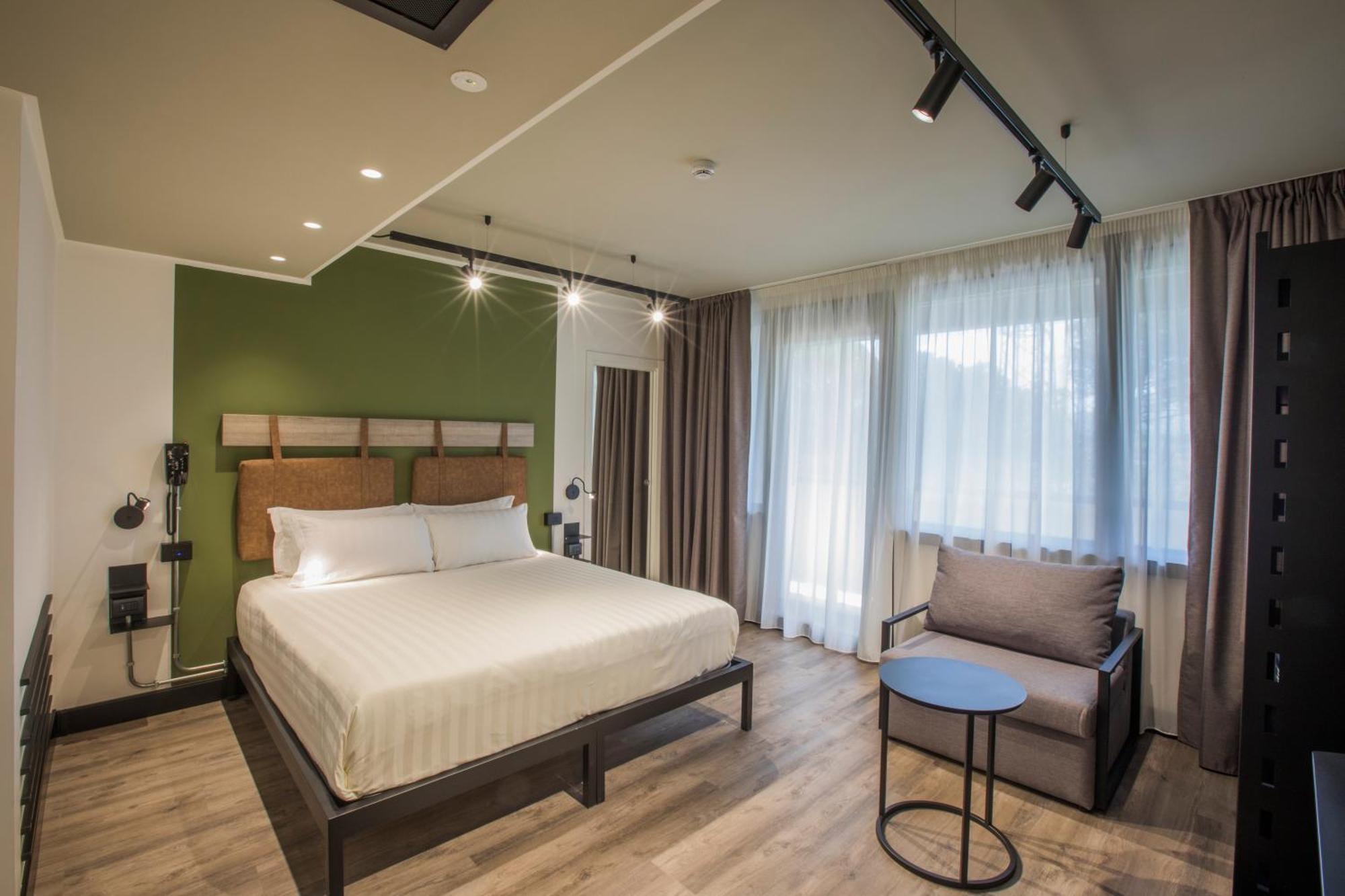 Superior Double Room with Sofa Bed and Balcony,1596176477:JPEG