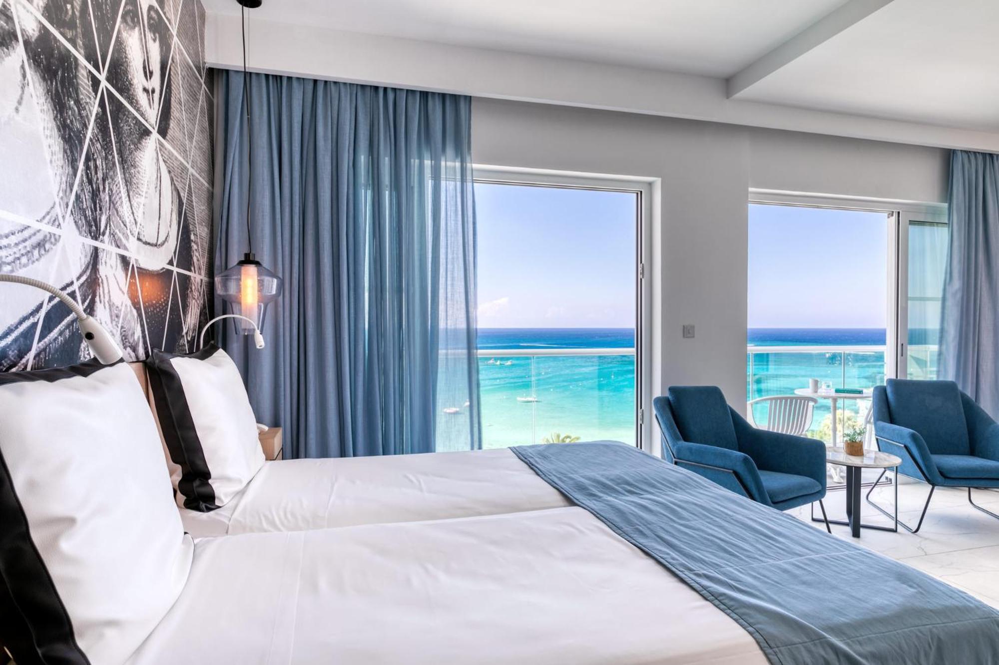 Studio Sea View Twin Bed