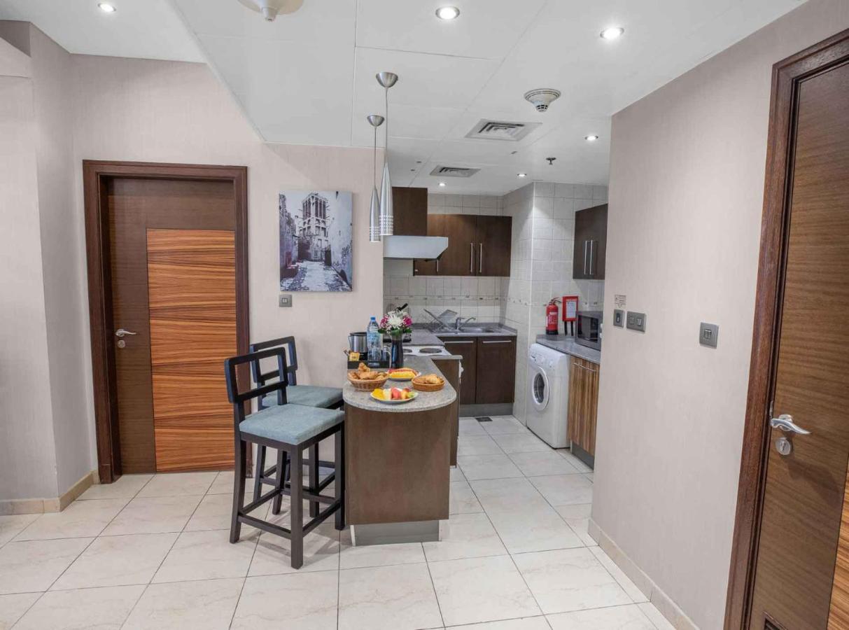 Premiere One Bedroom Apartment