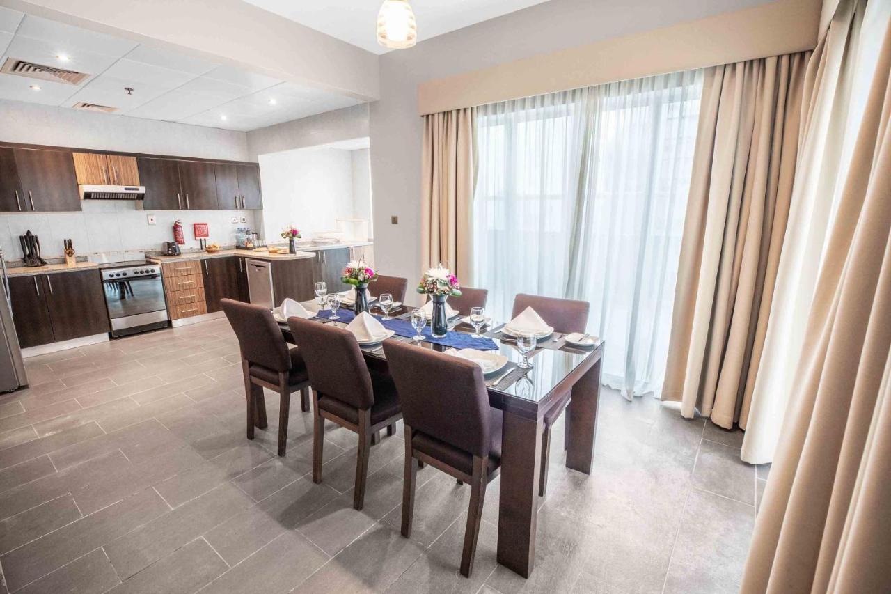 Deluxe Four-Bedroom Apartment Panoramic Views