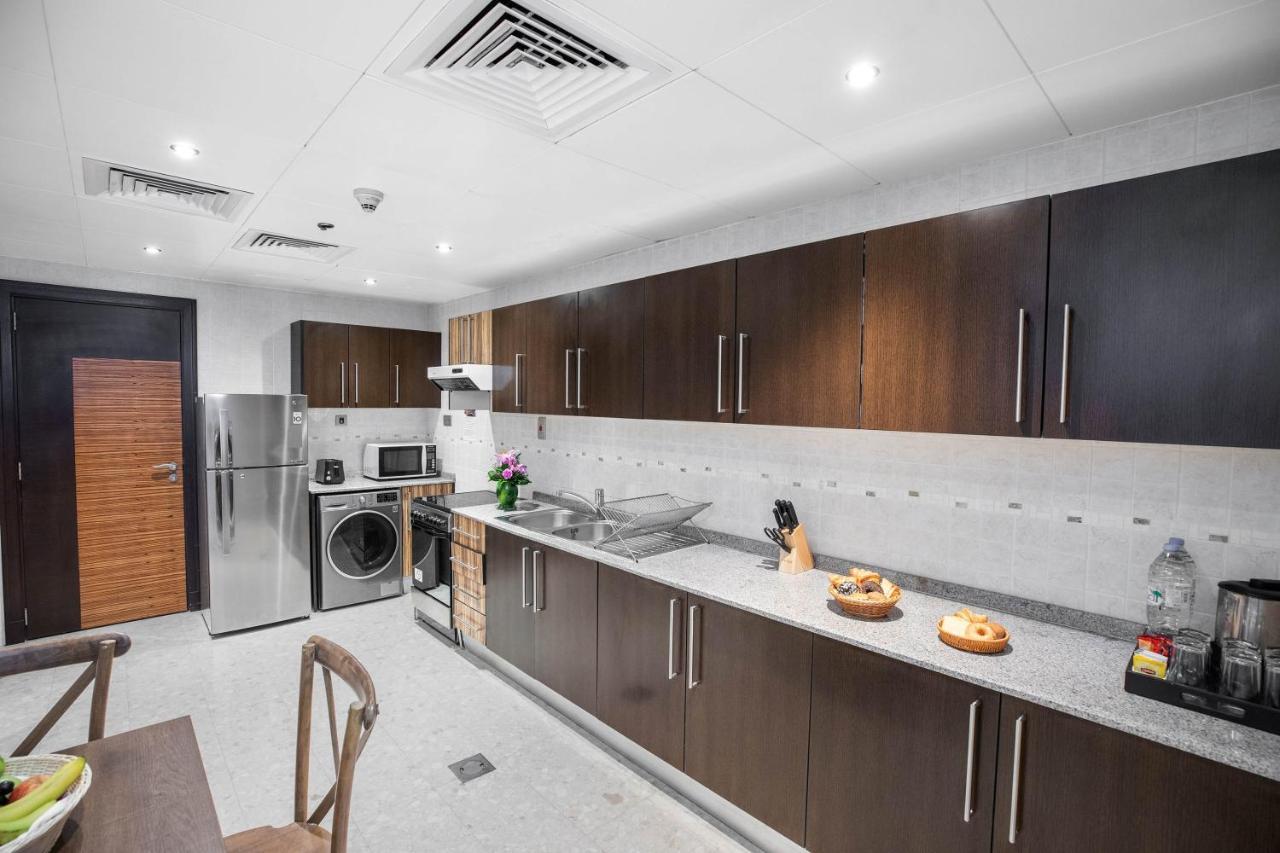 Deluxe Three Bedroom Apartment