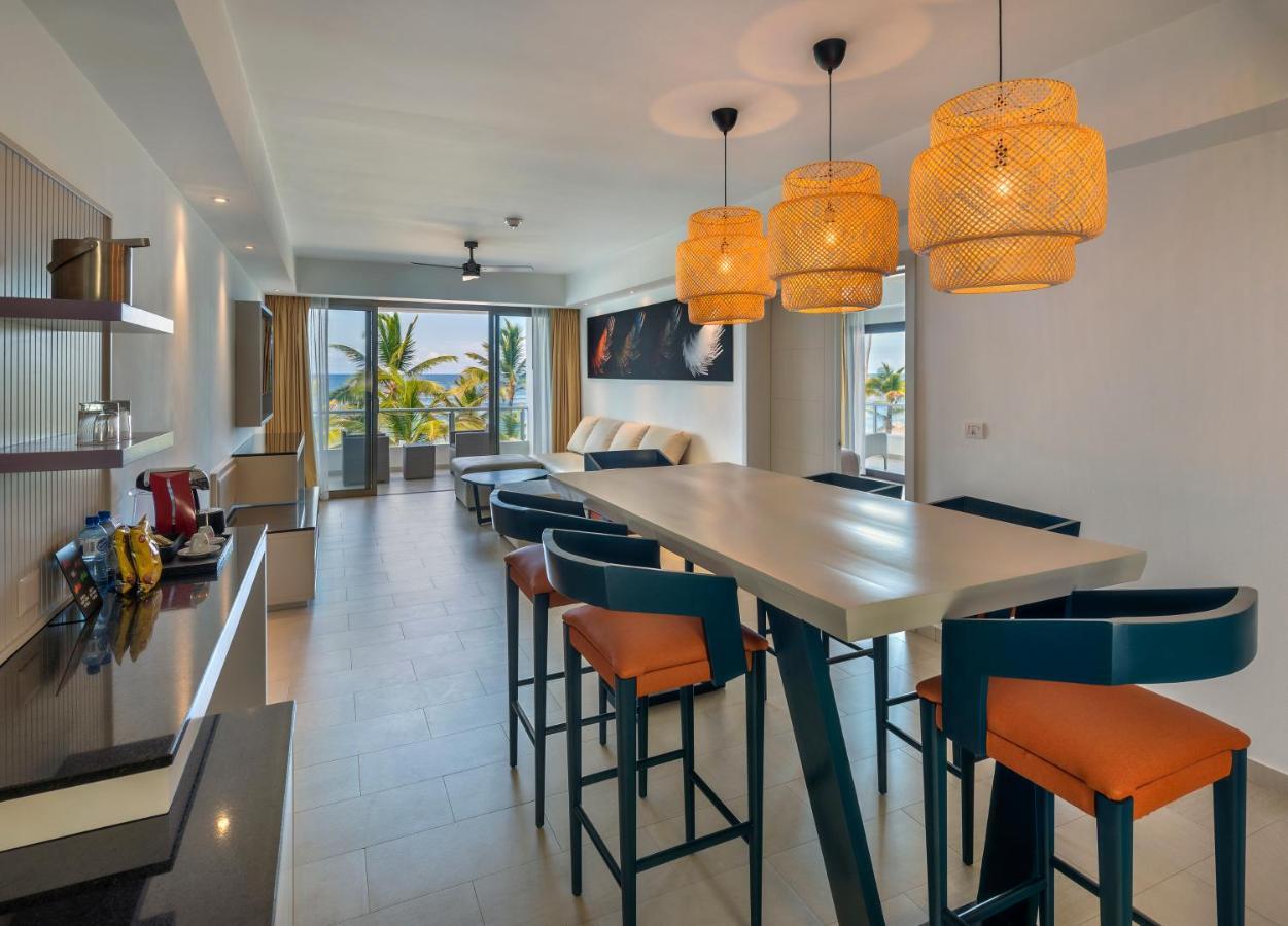 Apartament Prezydencki typu Luxury z 1 sypialnią, bezpośrednim dostępem do basenu, widokiem na ocean oraz wstępem do klubu Diamond Club